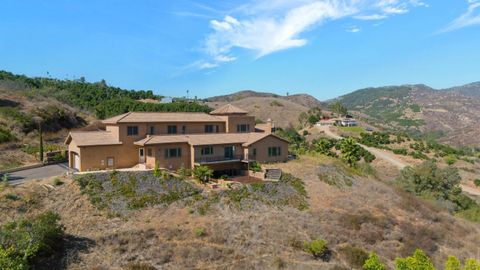 Tiny photo for 3034 Mountain View Dr, Escondido, CA 92027 (MLS # 250041748)