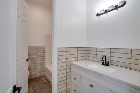 Tiny photo for 3034 Mountain View Dr, Escondido, CA 92027 (MLS # 250041748)