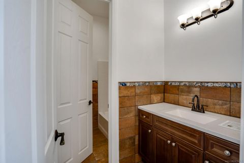 Tiny photo for 3034 Mountain View Dr, Escondido, CA 92027 (MLS # 250041748)