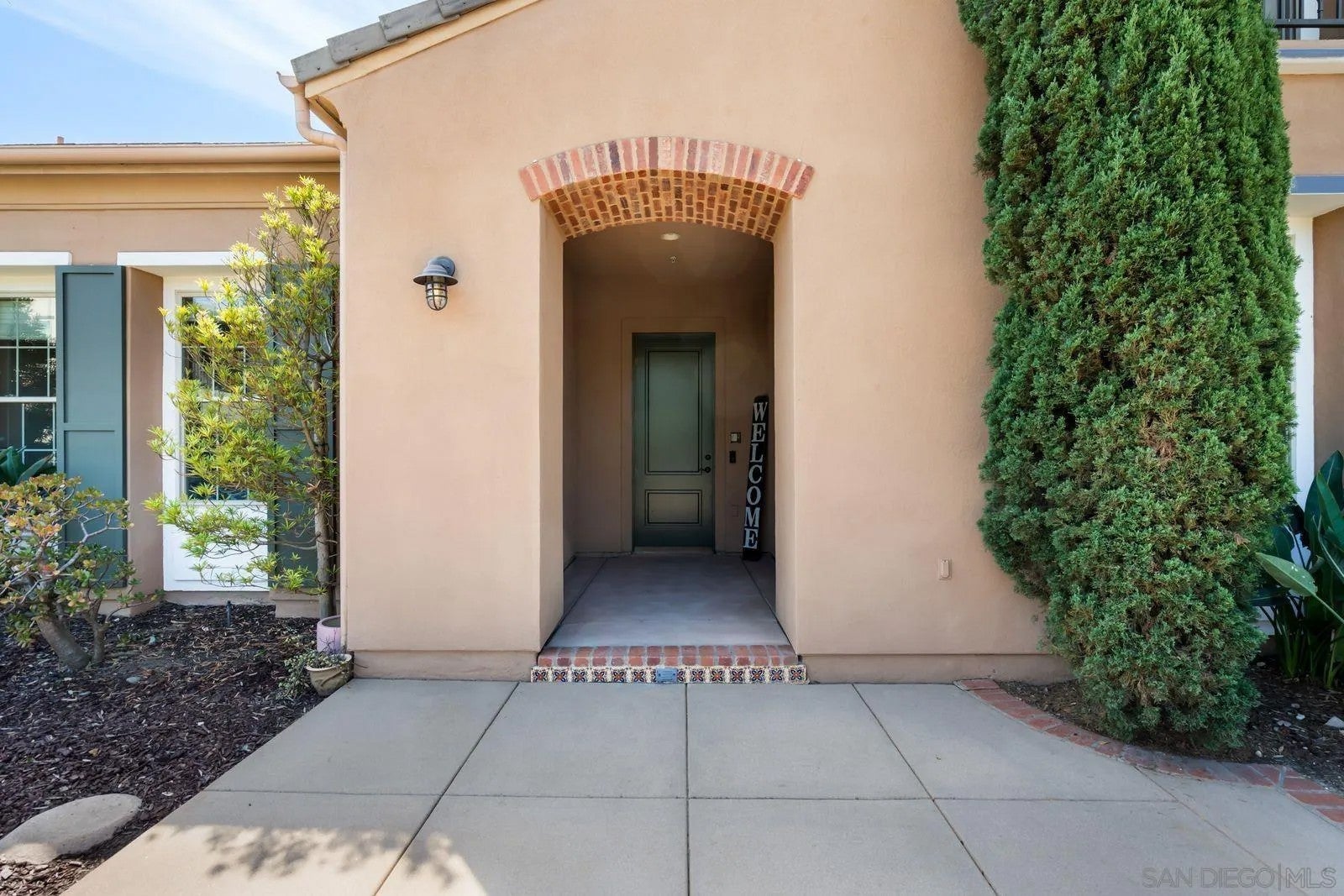 11423 Olive Knoll Court