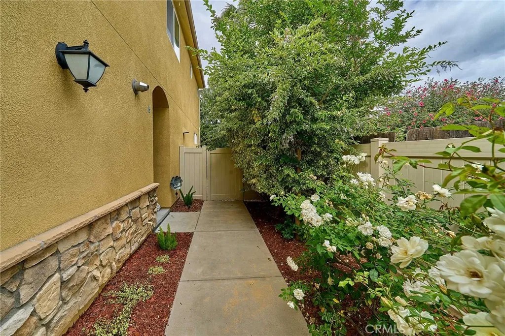 21125 Ingomar Court