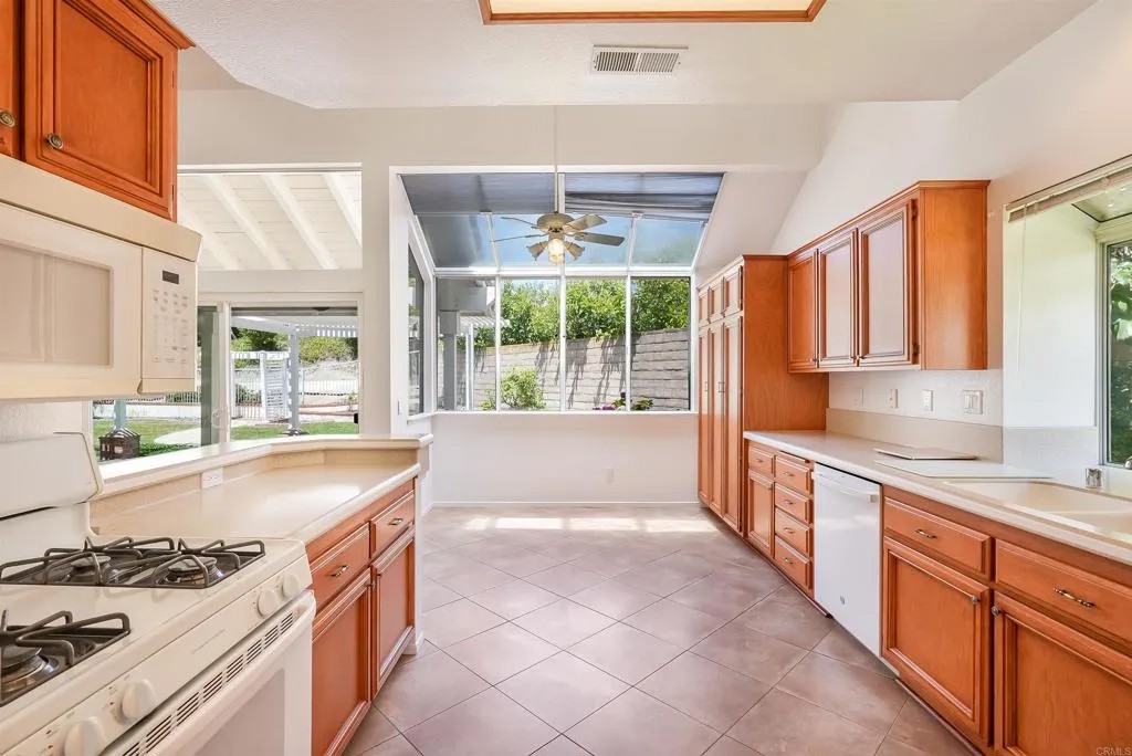 394 Moonstone Bay Dr.