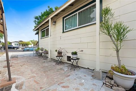 Tiny photo for 3010 Boulder St, Los Angeles, CA 90063 (MLS # CV25245240)