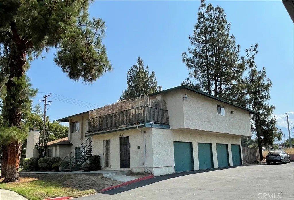 610 E Lugonia Avenue