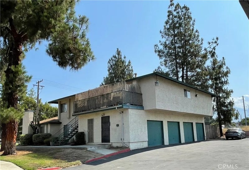 610 E Lugonia Avenue