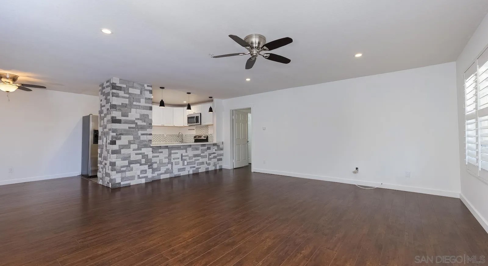 2037 Burton st 42