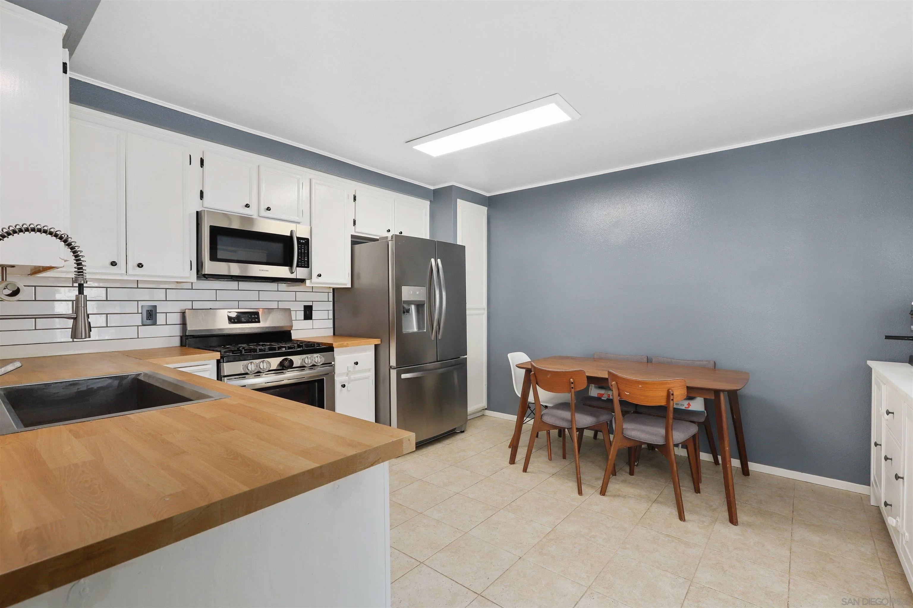 5033 Ducos Pl