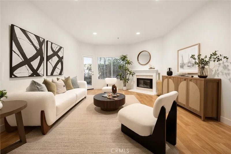 501 E Del Mar Boulevard 109