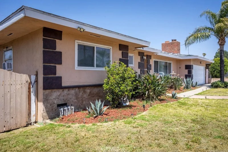 8276 Sewell