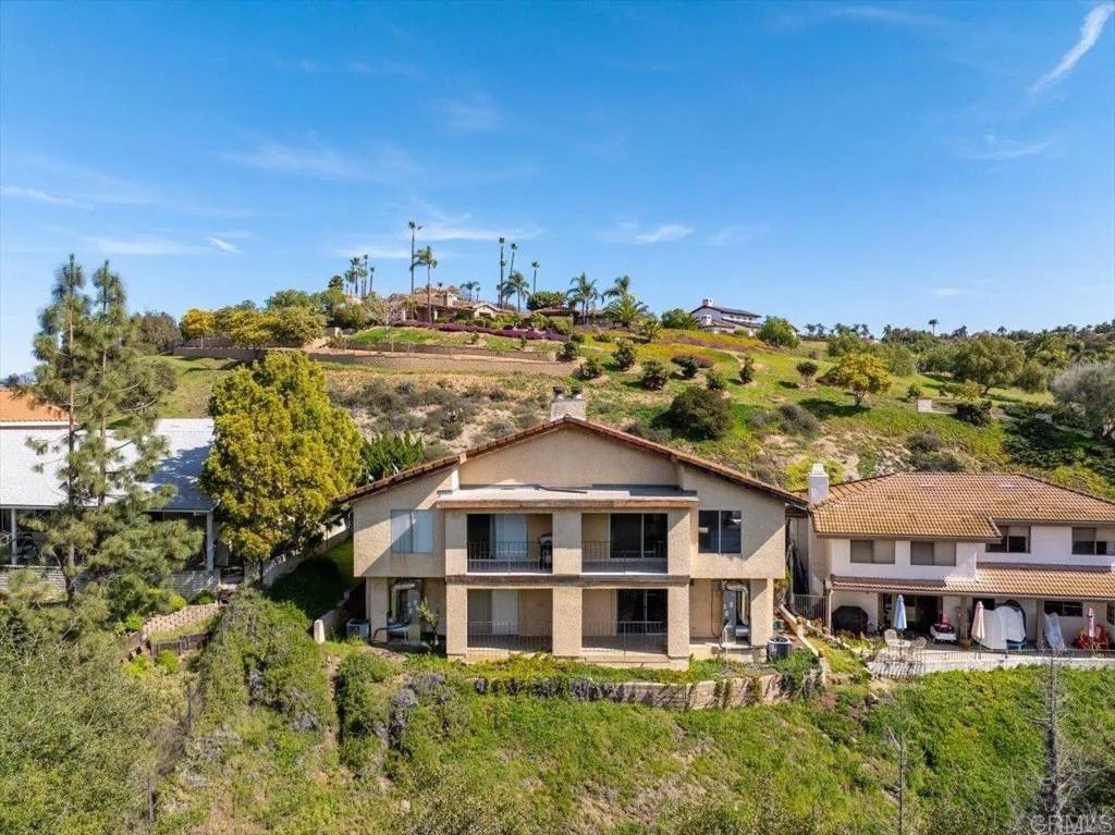 Photo of 31318 Club Vista Ln, Bonsall, CA 92003 (MLS # NDP2605111)