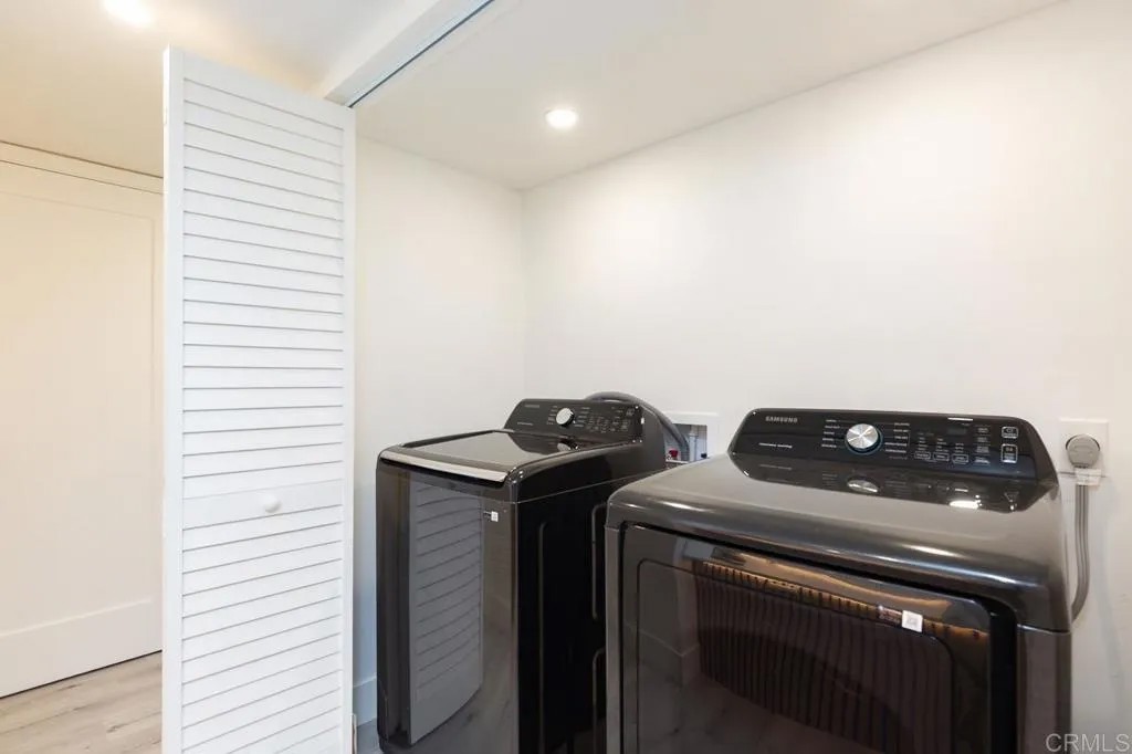 5885 El Cajon Blvd 305