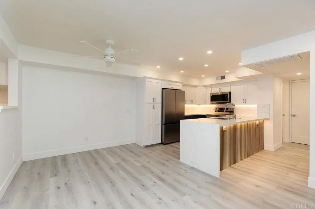 5885 El Cajon Blvd 305