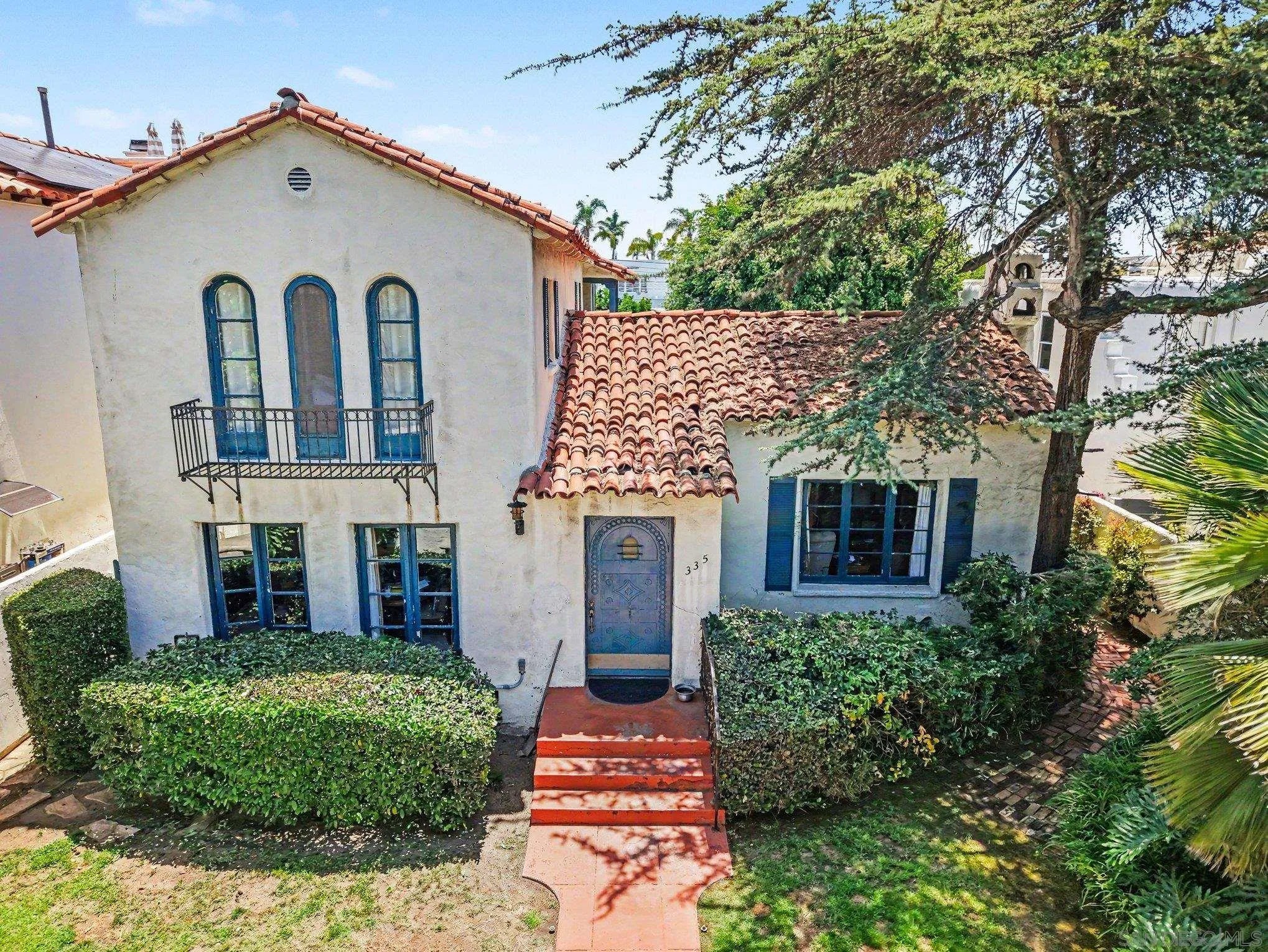 335 Alameda Blvd