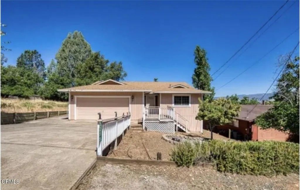 Photo of 3215 Marina View Drive, Kelseyville, CA 95451 (MLS # C1-11231)