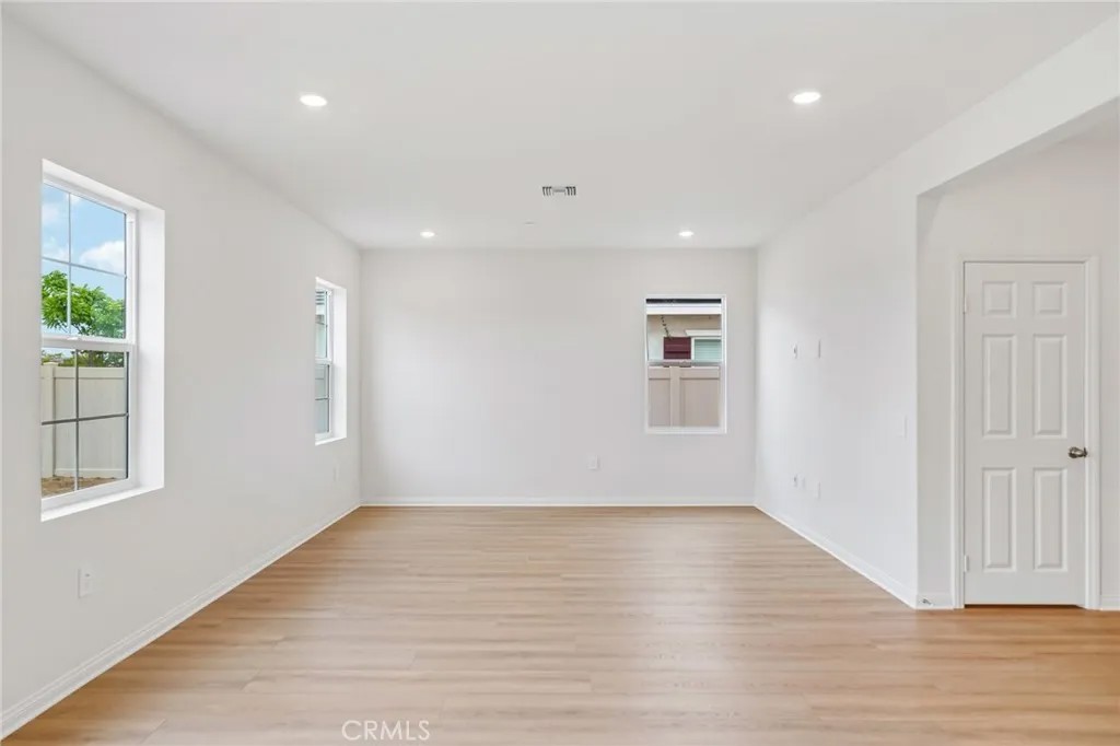 27071 Kodiak Court