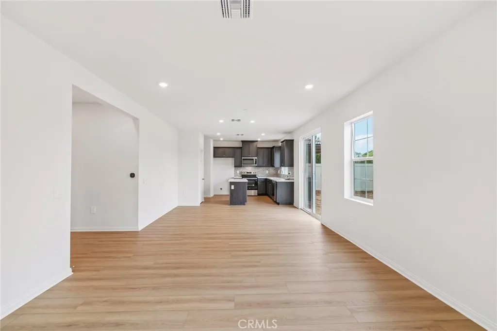 27071 Kodiak Court