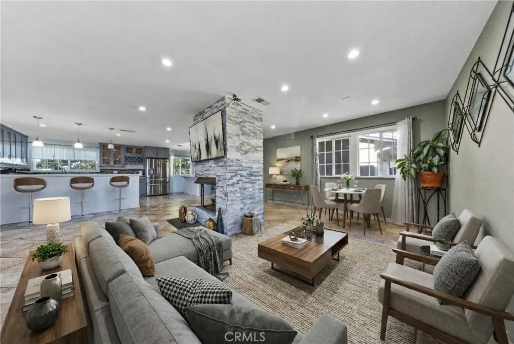 10050 Balboa Boulevard