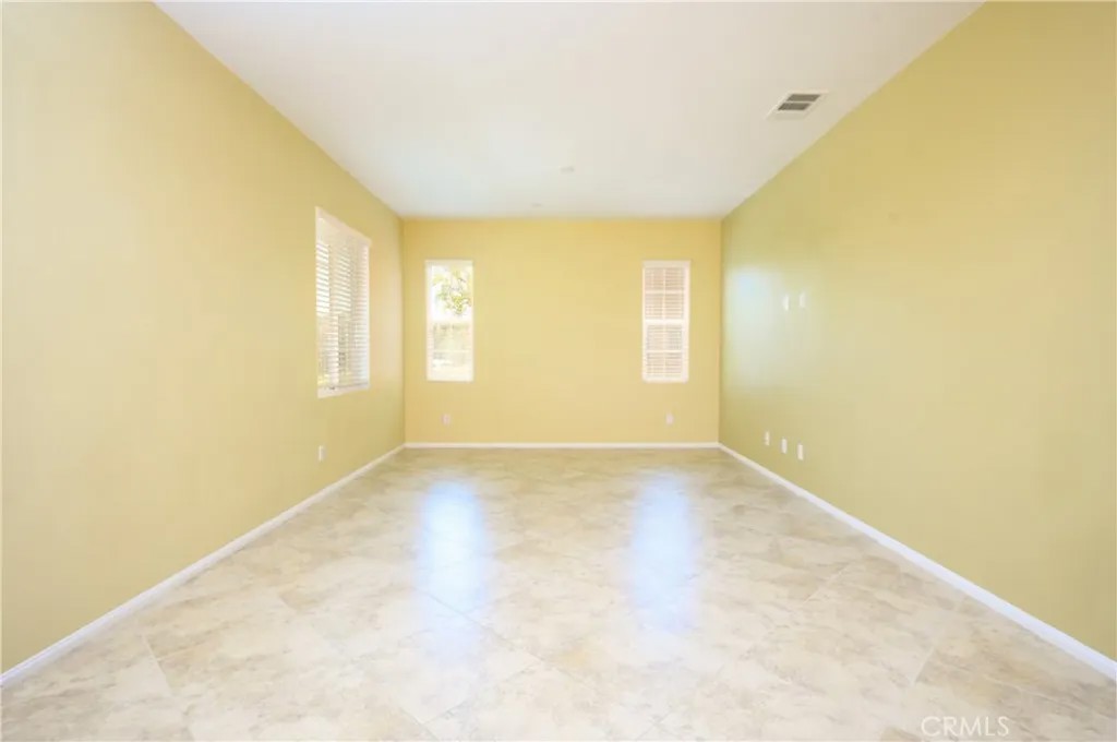 37338 Paseo Tulipa
