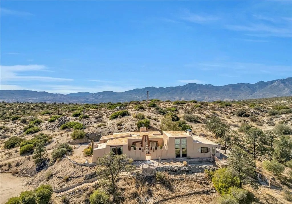 60475 Scenic Drive
