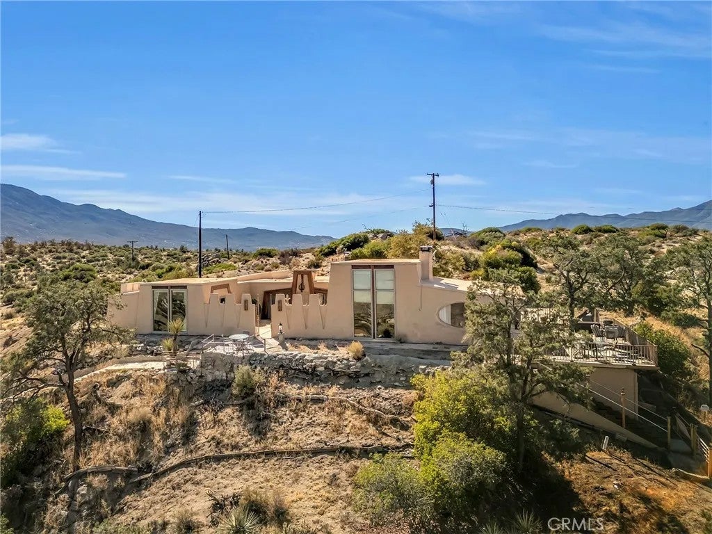 60475 Scenic Drive