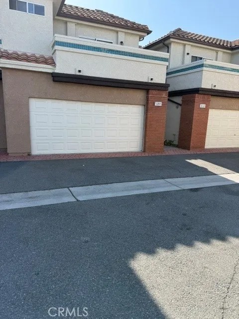 1265 S Neveen