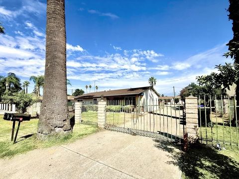 Photo of 974 Grand Ave, Colton, CA 92324 (MLS # TR25253693)