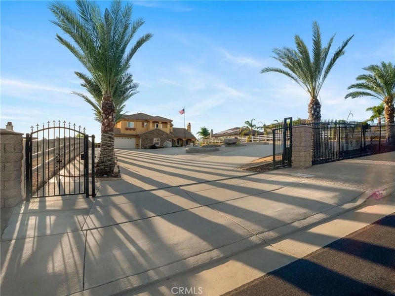 17531 Fairbreeze Court