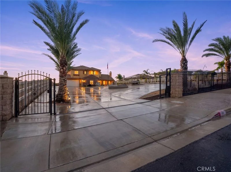 17531 Fairbreeze Court