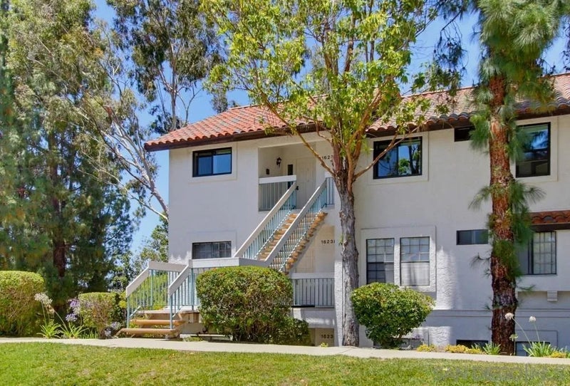 16238 Avenida Venusto E