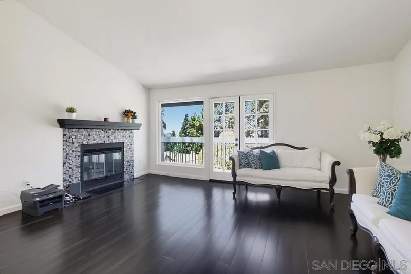 16238 Avenida Venusto E