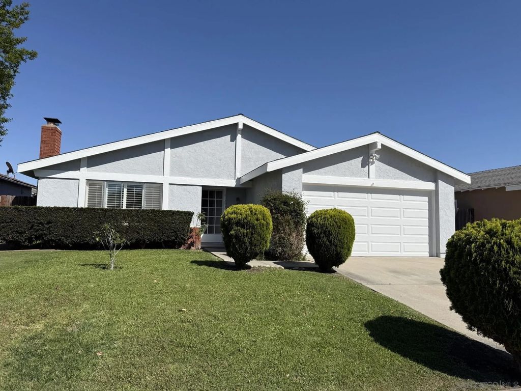 Photo of 11293 Linares St, San Diego, CA 92129 (MLS # 260008180)