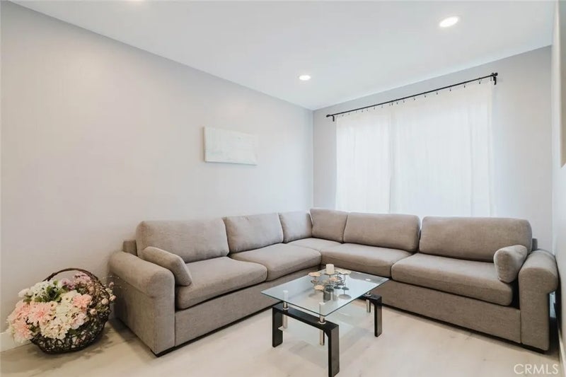 27631 Iris Place