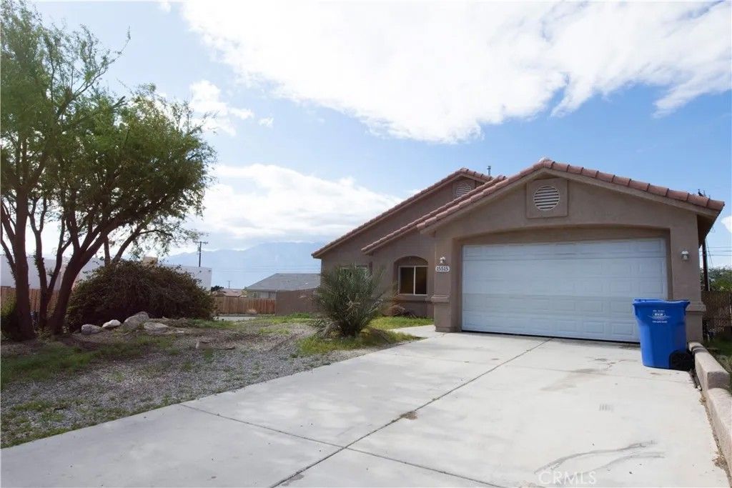 Photo of 15515 Bubbling Wells, Desert Hot Springs, CA 92240 (MLS # SB25229948)