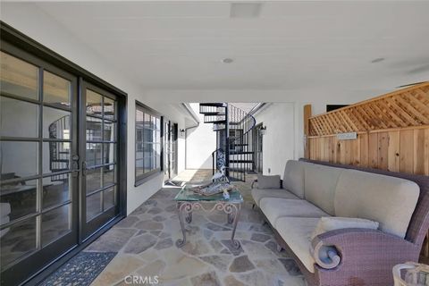 Tiny photo for 2911 Obrajero, San Clemente, CA 92673 (MLS # OC25247559)