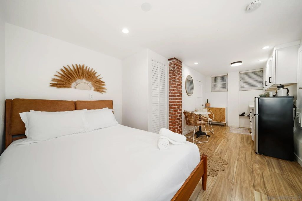 Photo of 2154-B Union St, San Diego, CA 92101 (MLS # 2600676)