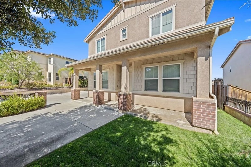 23352 Caliente Springs