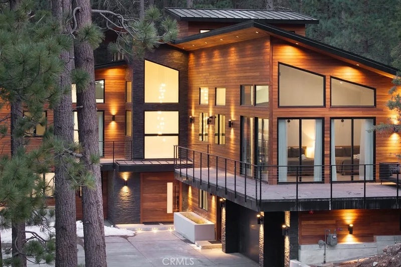 42421 Evergreen Drive