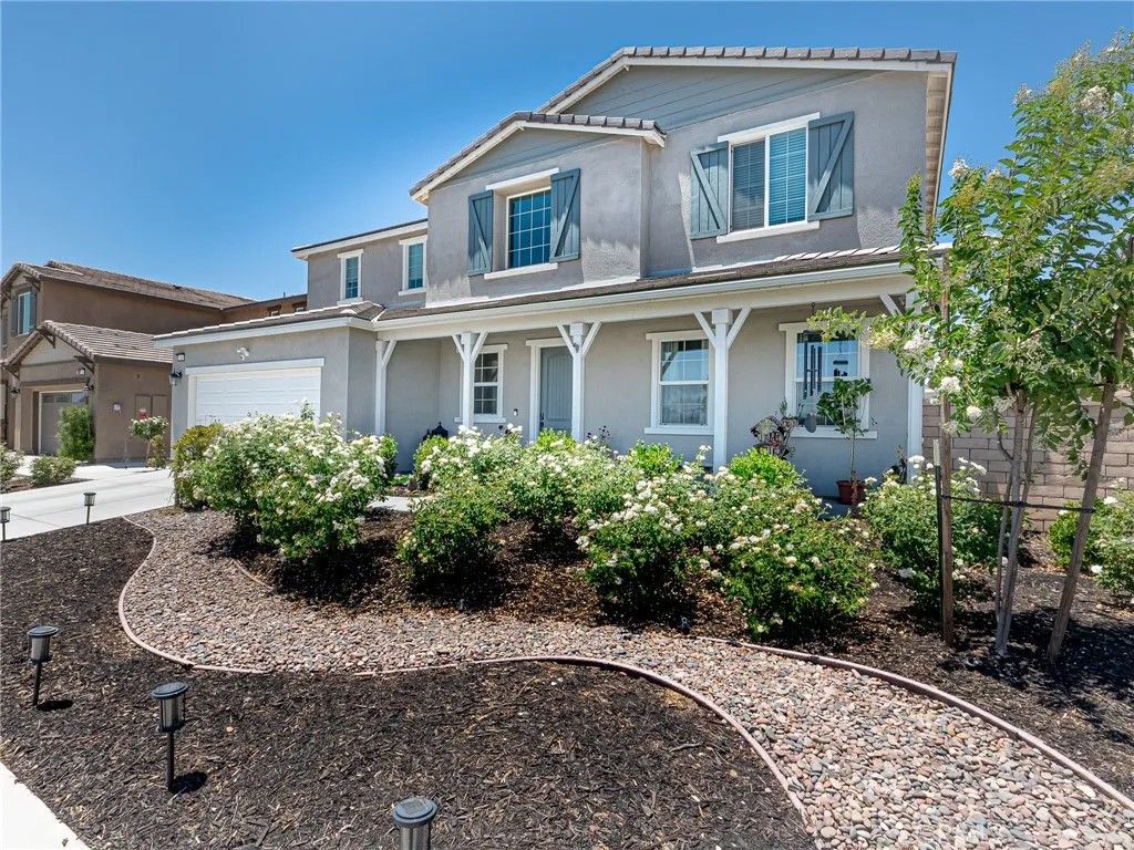Photo of 32085 Deardoff Street, Menifee, CA 92584 (MLS # IG25282196)