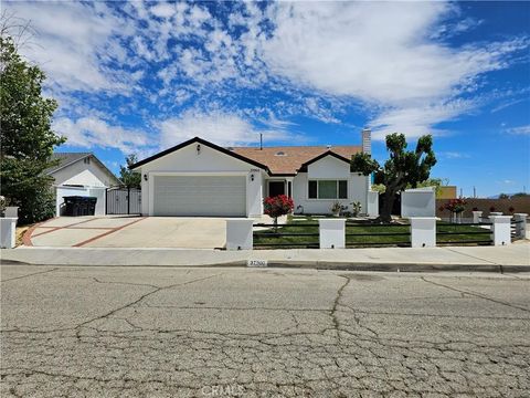 Photo of 37900 Janus Dr, Palmdale, CA 93550 (MLS # SR26089631)