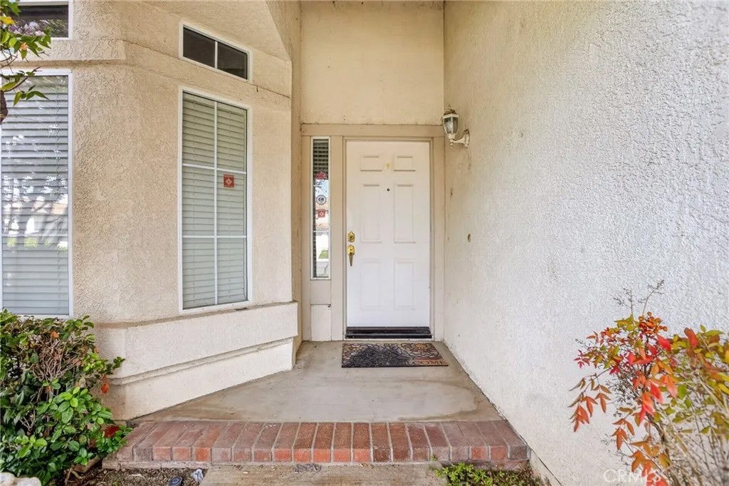 10217 Sycamore Canyon
