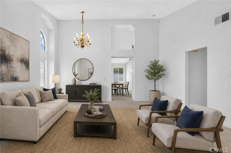 10217 Sycamore Canyon