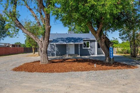 Photo of 11119 Hwy 99 W, Red Bluff, CA 96080 (MLS # 20260549)