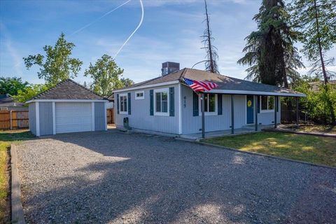 Photo of 615 Givens Road, Red Bluff, CA 96080 (MLS # 20260463)