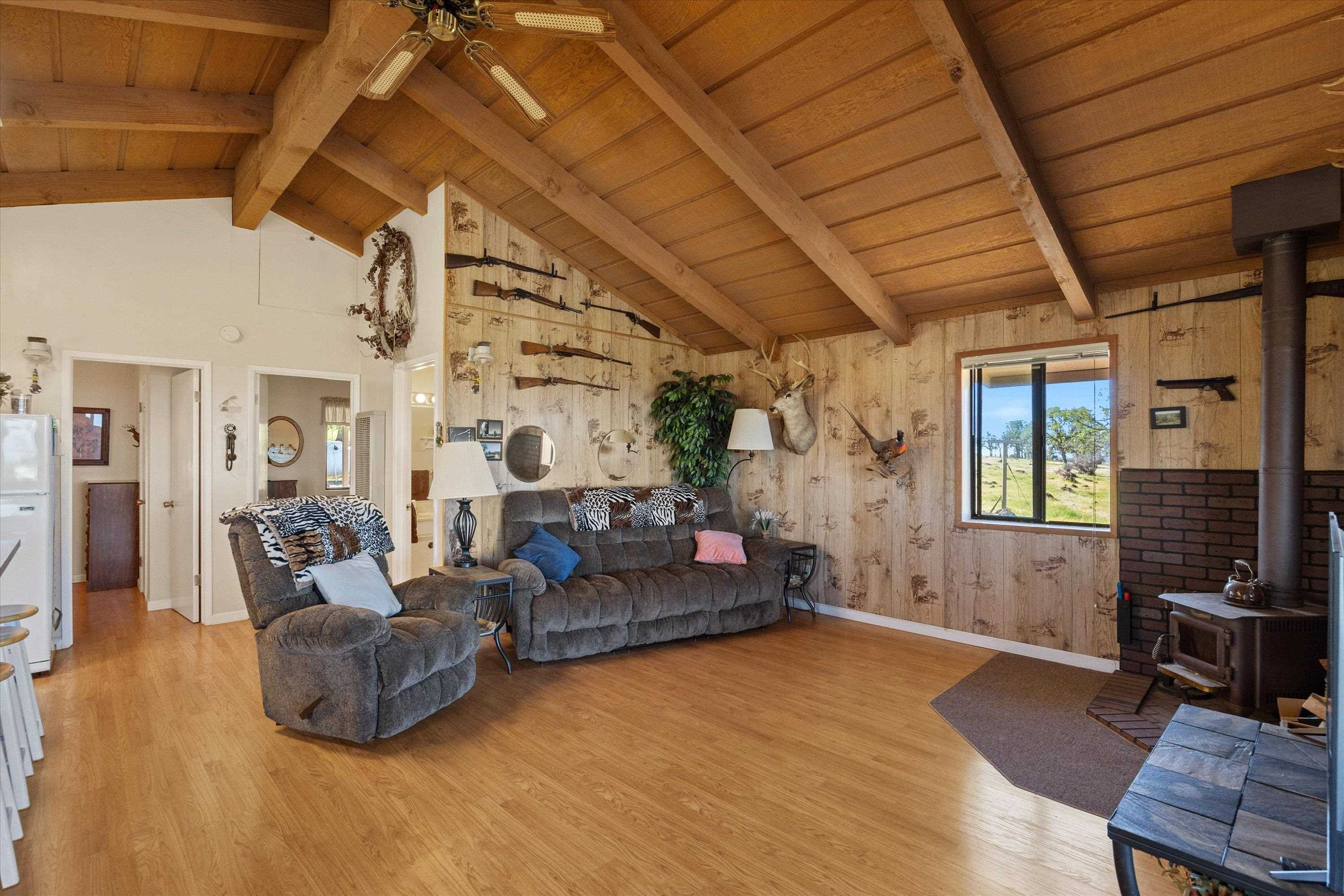 Paynes Creek, California, 96075, United States, 3 Bedrooms Bedrooms, ,2 BathroomsBathrooms,Residential,Active,2031781