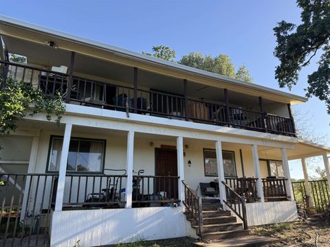Photo of 14549 Amberwood Court, Red Bluff, CA 96080 (MLS # 20260395)
