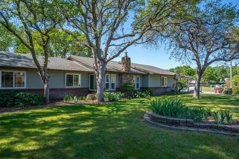 Photo of 14965 Oak Knoll Drive, Red Bluff, CA 96080 (MLS # 20260324)