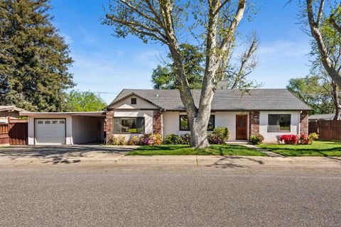 Photo of 65 Mary Lane, Red Bluff, CA 96080 (MLS # 20260311)