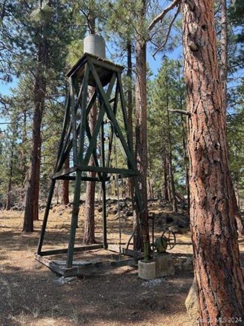 Photo of 687 Laurel Way, Susanville, CA 96130 (MLS # 20260437)