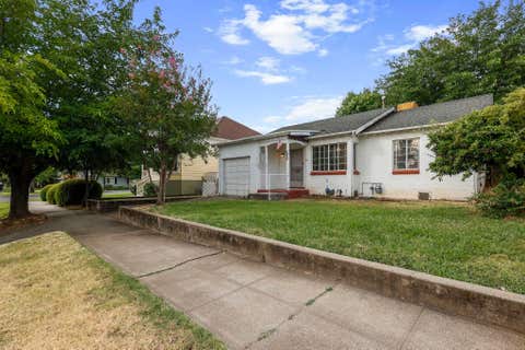 Photo of 1515 Jackson Street, Red Bluff, CA 96080 (MLS # 20260974)