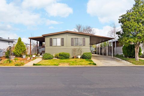 Photo of 3835 Gardiner Ferry Road, Corning, CA 96021 (MLS # 20260262)